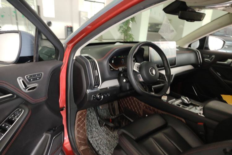 Used BYD Tang New Energy 2018 DM 2.0T All-Wheel Drive Smart Connect Elite 7-Seater China V Emission Standard
