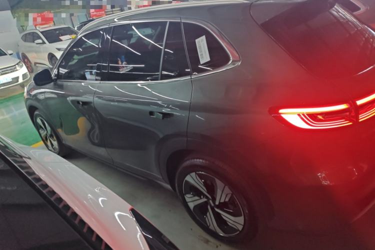 Used  E5 2024 530km Starship Edition