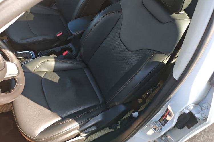 Used  Compass 2020 220T Automatic Elite Edition
