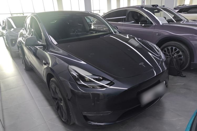Used Tesla Model Y 2024 Long-Range All-Wheel-Drive Version
