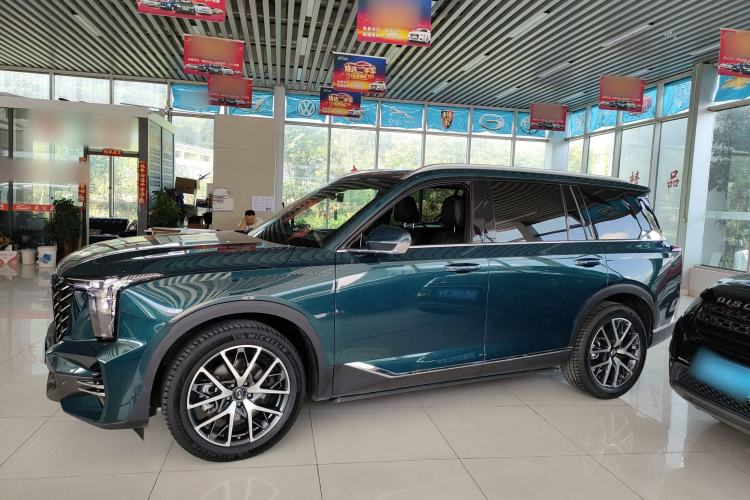 Used GAC Trumpchi GS8 2022 Linghang Series 2.0 TGDI Two-Wheel-Drive Luxury Smart Connectivity Version (7 Seats)
