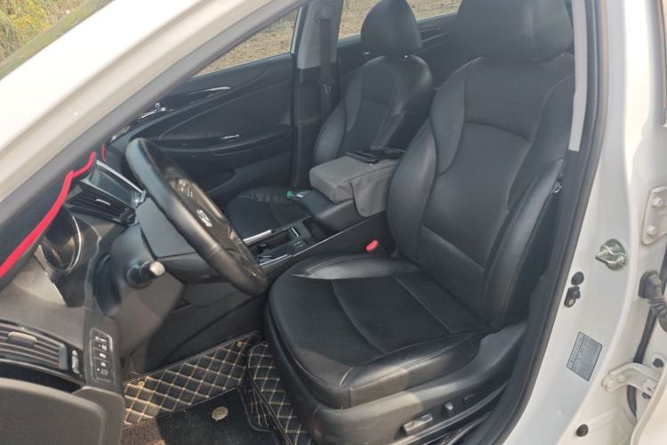 Used Hyundai Sonata 2014 2.0L Automatic Luxury Edition
