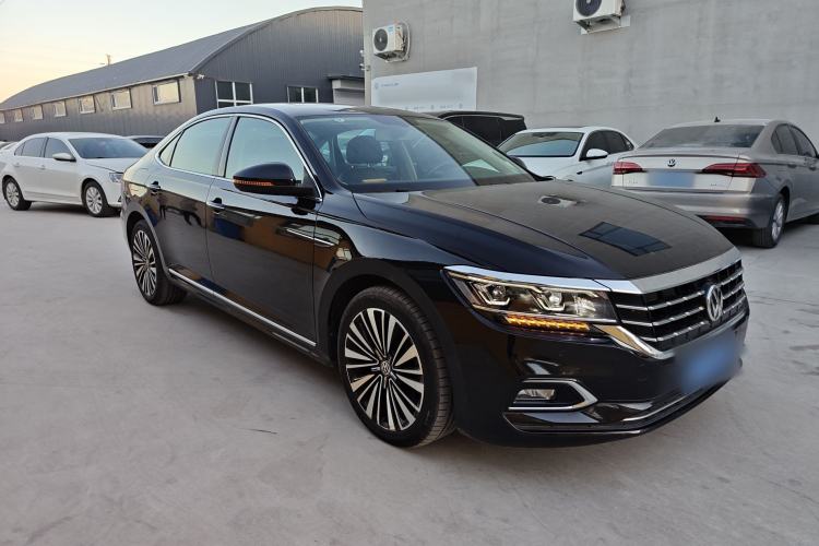Used Volkswagen Passat 2020 330TSI Luxury Edition China VI