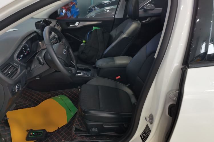 Used Ford Focus 2020 Hatchback EcoBoost 180 Automatic Trend Edition
