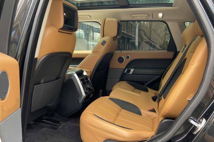 Used Land Rover Range Rover Sport 2021 3.0 L6 YAO Black Edition
