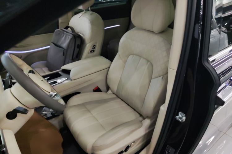 Used VOYAH Dream 2024 EV Long-Range Premium Edition