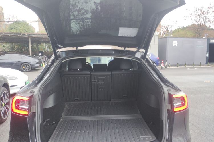 Used Tesla Model Y 2024 Rear-Wheel-Drive Version
