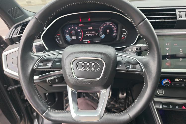 Used Audi Q3 2021 40 TFSI Fashion Dynamic Model
