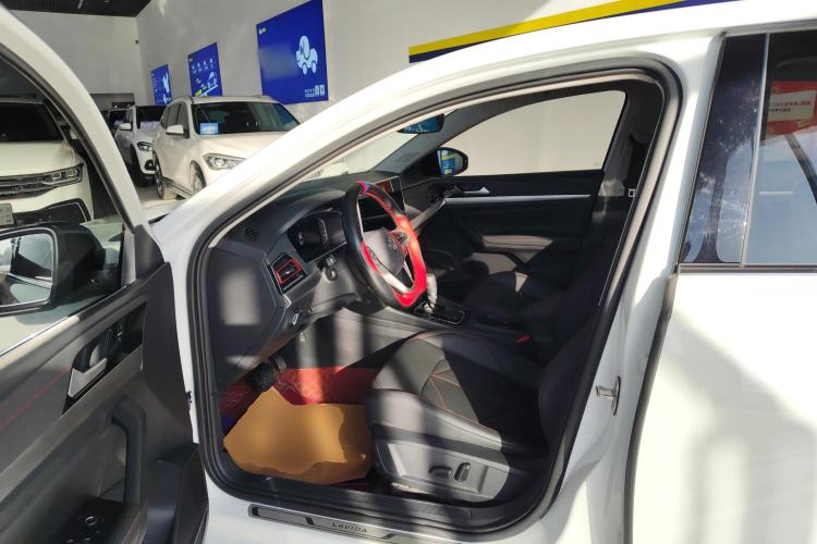 Used Volkswagen Lavida 2023 300TSI DSG Starry Sky Leading Edition
