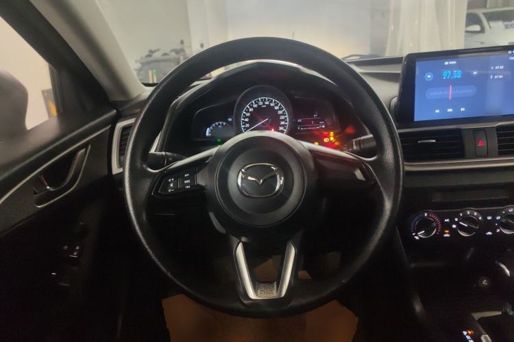 Used Mazda Mazda 3 Axela 2017 Sedan 1.5L Automatic Comfort Model China VI Standard
