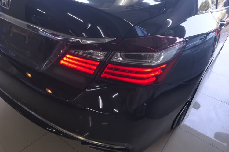 Used Honda Accord 2016 2.0L Luxury Edition