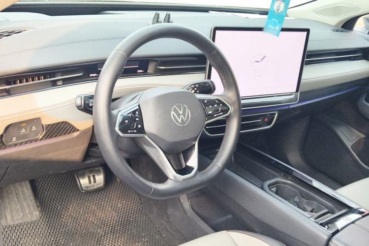 Used Volkswagen ID.7 VIZZION 2024 AIR model