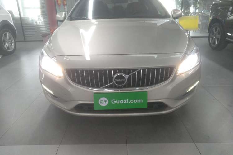 Used Volvo S60 2019 S60L Facelift T5 Intelligent Advanced Edition
