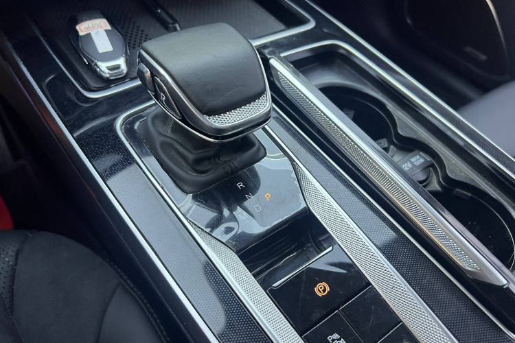 Used Hongqi HS5 2023 2.0T Qixiang Pro Edition
