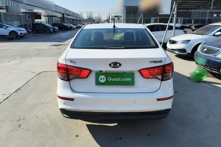 Used Kia K2 2015 Sedan 1.4L MT GLS
