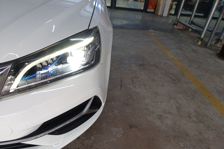 Used Geely Auto Emgrand 2019 Leading Edition 1.5L CVT Upward Asian Games Edition China VI
