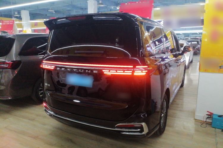 Used Bestune M9 2023 2.0T Ultimate Edition