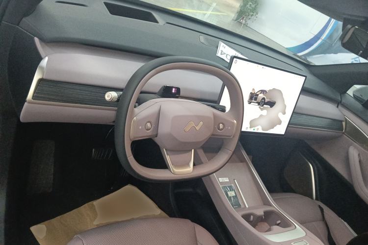 Used ONVO L60 2024 60 kWh Rear-Drive Version
