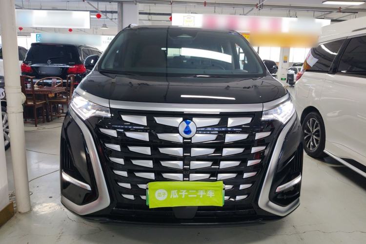 Used Denza D9 2022 DM-i 970 Four-Wheel Drive Prestige Model
