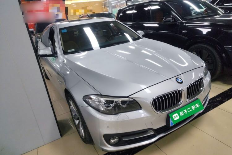 Used BMW 5 Series 2014 528Li Leading Model
