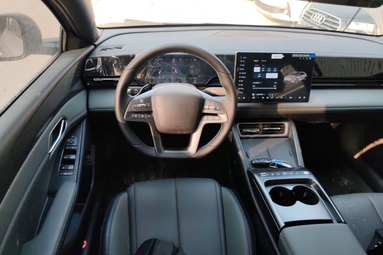 Used BYD Qin L 2025 EV 545KM Beyond Version
