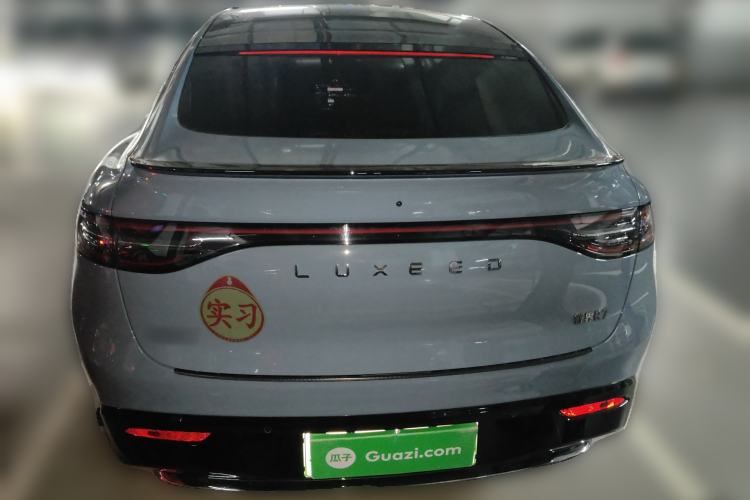 Used Hima Luxeed R7 2024 All-Electric 802 km Max
