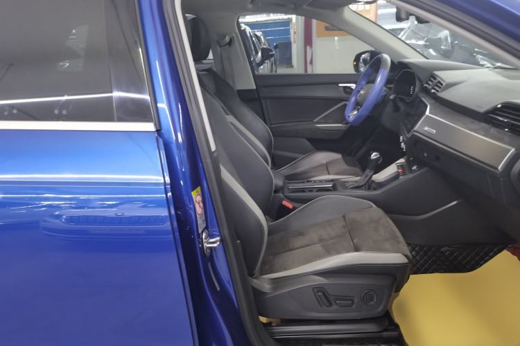 Used Audi Q3 2021 35 TFSI Fashion Dynamic Model
