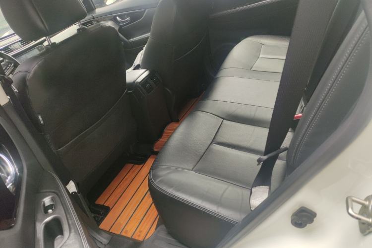 Used Nissan X-Trail 2019 2.0L CVT Smart Connect Comfort Edition 2WD
