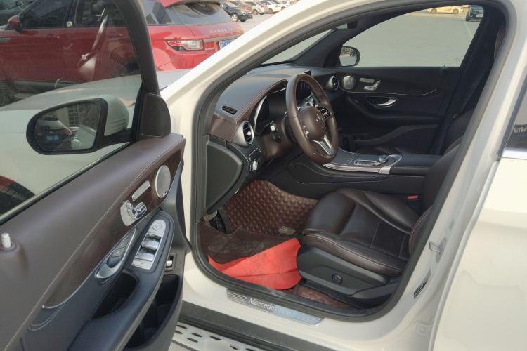 Used Mercedes-Benz GLC 2020 GLC 300 L 4MATIC Dynamic Edition
