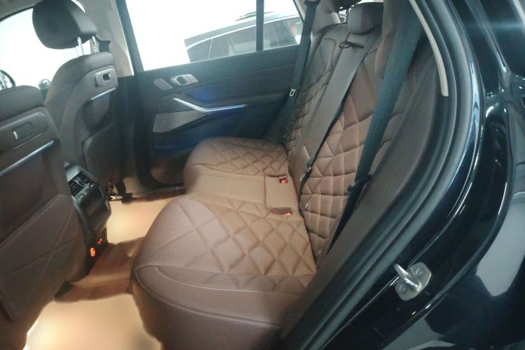 Used BMW X5 2023 xDrive 30Li Luxury M Sport Night Edition Package
