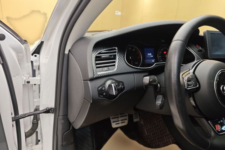 Used Audi A4L 2015 35 TFSI Automatic Comfort Model
