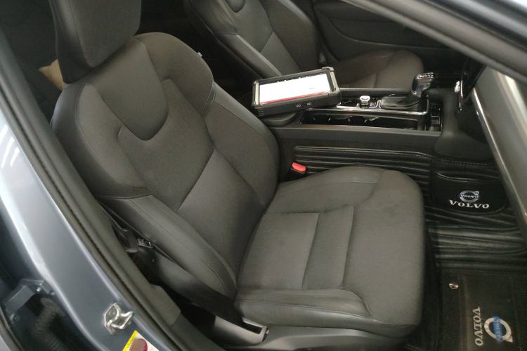 Used Volvo S90 2019 T4 Zhiyi Edition
