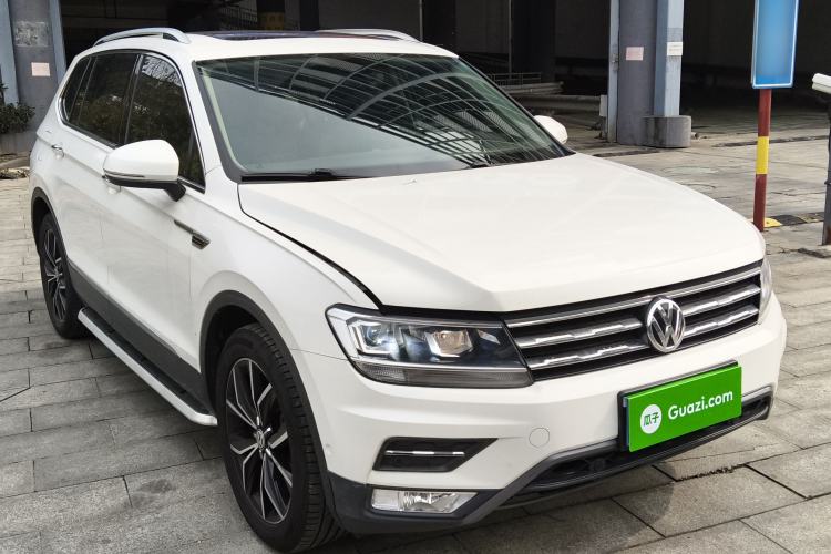 Used Volkswagen Tiguan L 2019 330TSI Automatic Two-Wheel Drive Smart Luxury Version China V Emission Standard