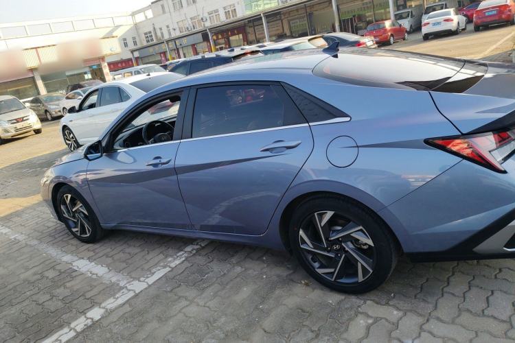 Used Hyundai Elantra 2023 1.5L CVT LUX Prestige Edition