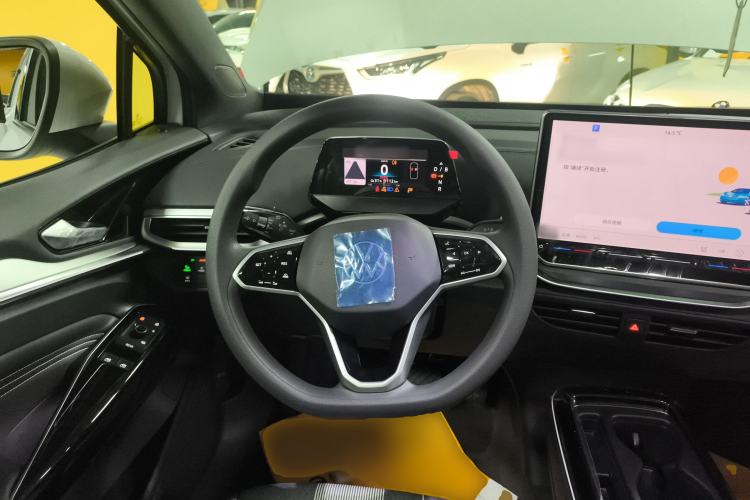 Used Volkswagen ID.4 CROZZ 2025 Pure Edition
