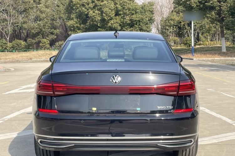 Used Volkswagen Passat 2024 380TSI Elite Edition
