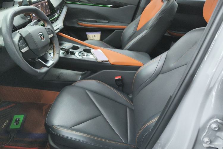 Used Changan UNI-V 2022 1.5T Prestige Version
