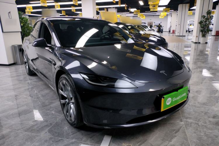 Used Tesla Model 3 2023 Long-Range All-Wheel-Drive Version