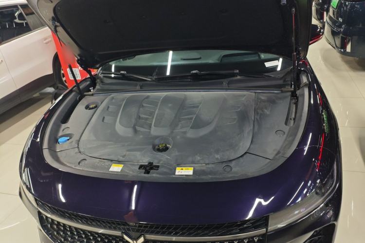 Used VOYAH PASSION 2024 PHEV Four-Wheel Drive Ultra-Long Range Flagship Model
