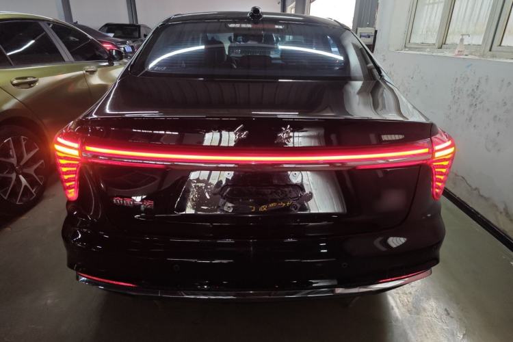 Used Hongqi H5 2024 1.5T DCT Smart Connect Flagship Edition
