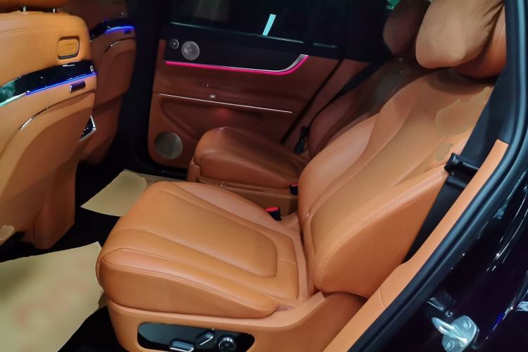 Used Hima AITO M9 2024 All-Electric Ultra Version 100 kWh 6-Seater Model
