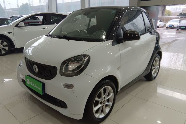 Used smart fortwo 2015 1.0L 52 kW hardtop Dynamic version