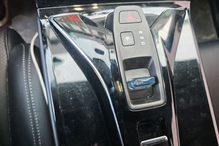 Used Dongfeng Aeolus Mage 2023 DH-i 1.5T Luxury Edition
