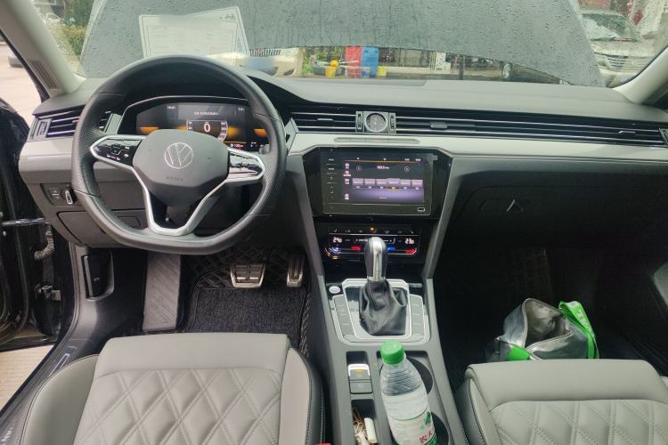 Used Volkswagen Magotan 2023 2 Million Units Limited Edition 280TSI DSG Leading Version