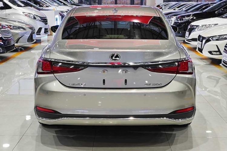 Used Lexus ES 2018 200 Excellence Edition China V Standard
