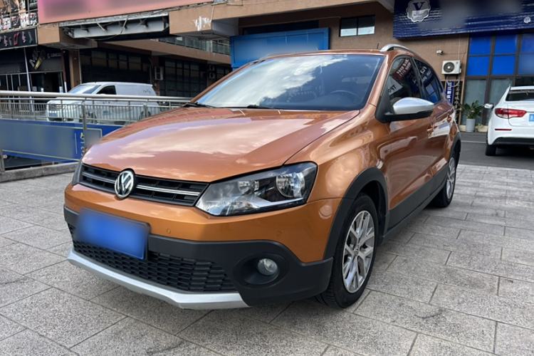 Used Volkswagen Polo 2016 1.6L Cross Polo Automatic
