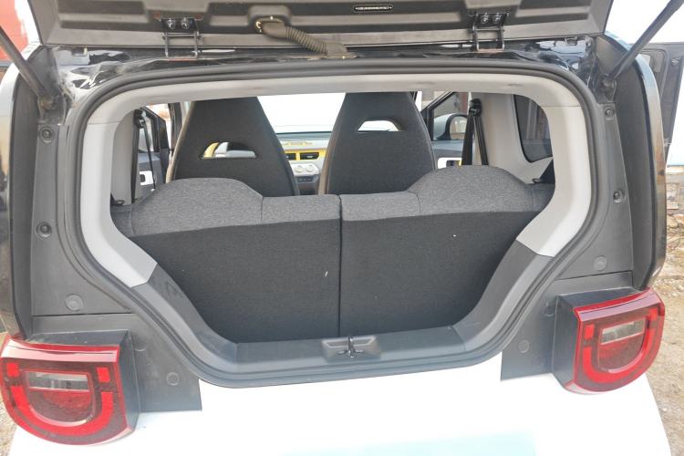 Used Chery QQ Ice Cream 2022 170km Sundae Phosphate Lithium-Ion