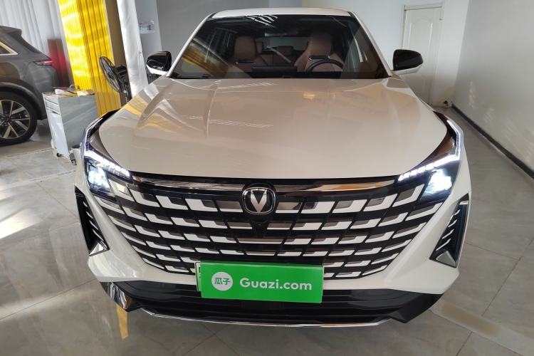 Used Changan UNI-Z New Energy 2024 Blue Whale Smart Electric iDD 125km Excellence Model
