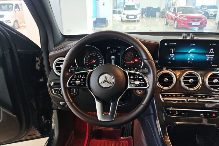 Used Mercedes-Benz GLC 2020 GLC 260 L 4MATIC Dynamic Model