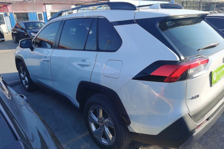 Used Toyota RAV4 2020 2.0L CVT Two-Wheel Drive Fashion Edition
